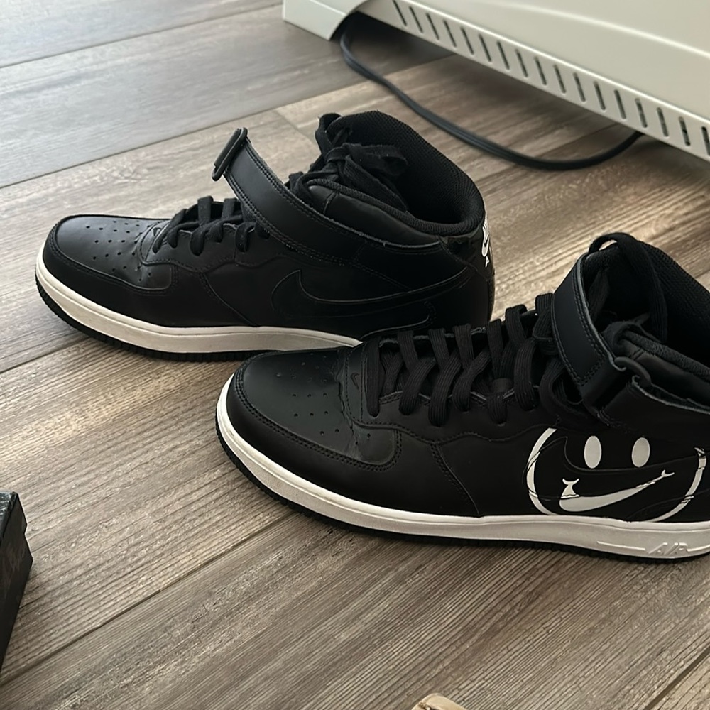 Nike smiley Air Force ones